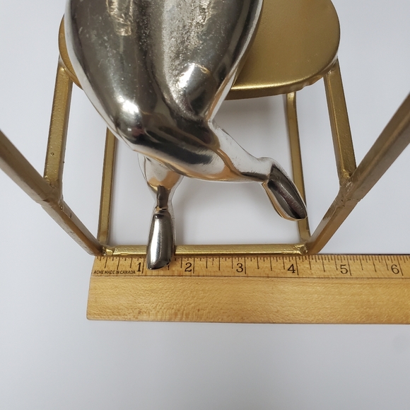 Seated Nude with Ball Sculpture Decor made in India - Picture 7 of 10